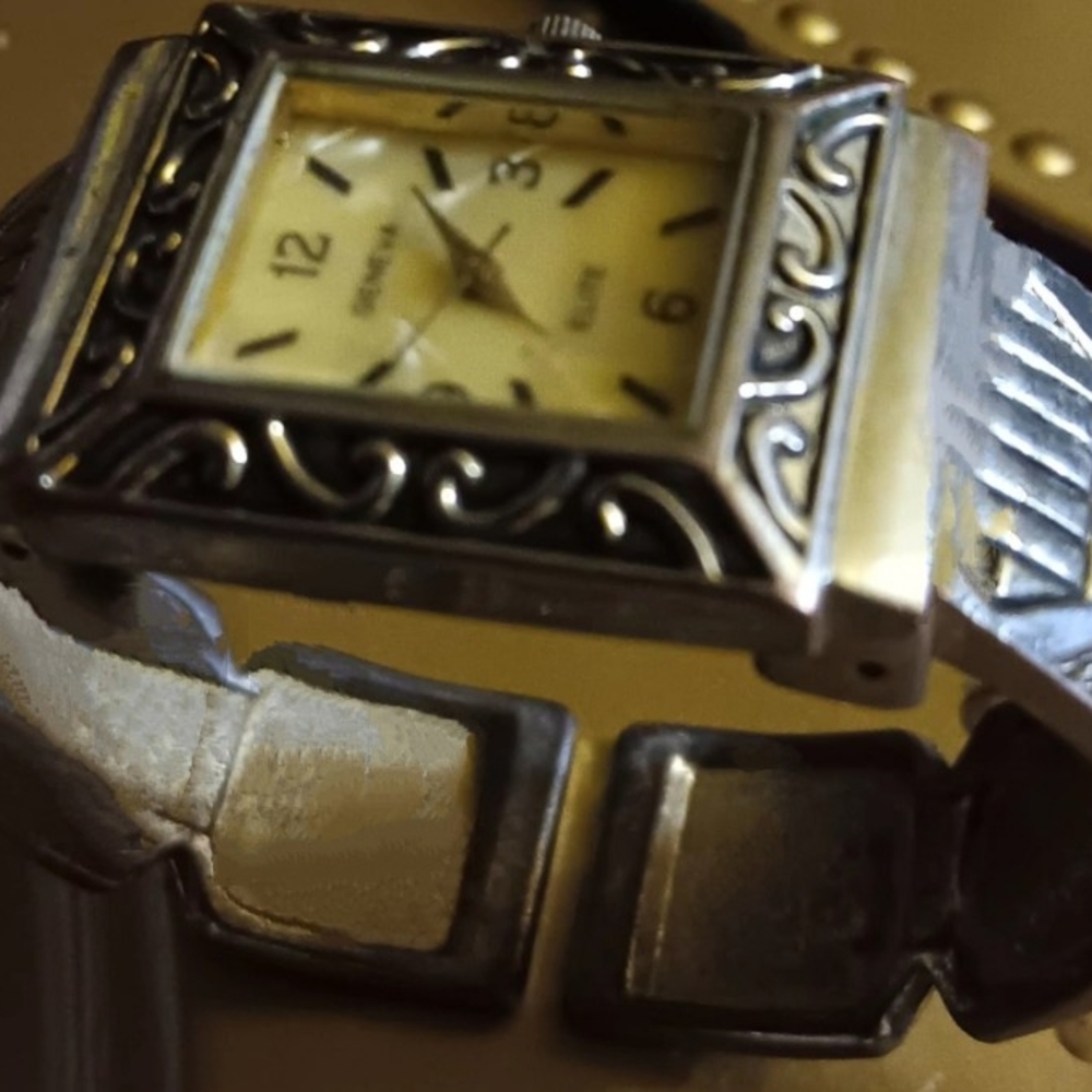 Geneva Elite Vintage Women's Watch